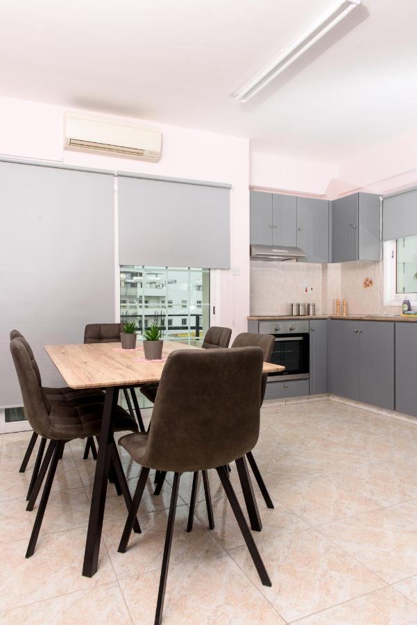 Callisto 3 Bedroom Apartment Larnaca Exteriör bild