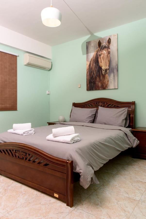 Callisto 3 Bedroom Apartment Larnaca Exteriör bild